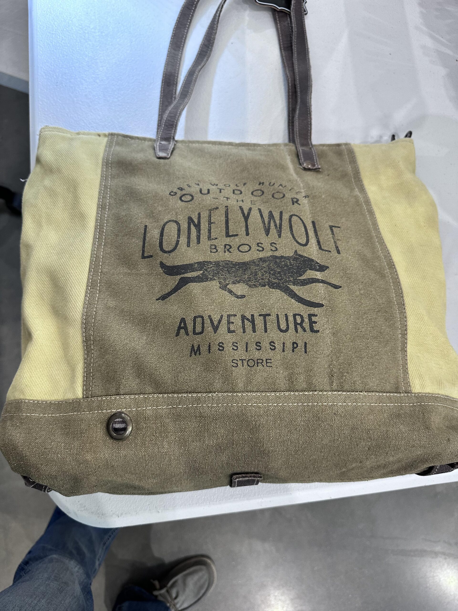 Canvas tote style purse