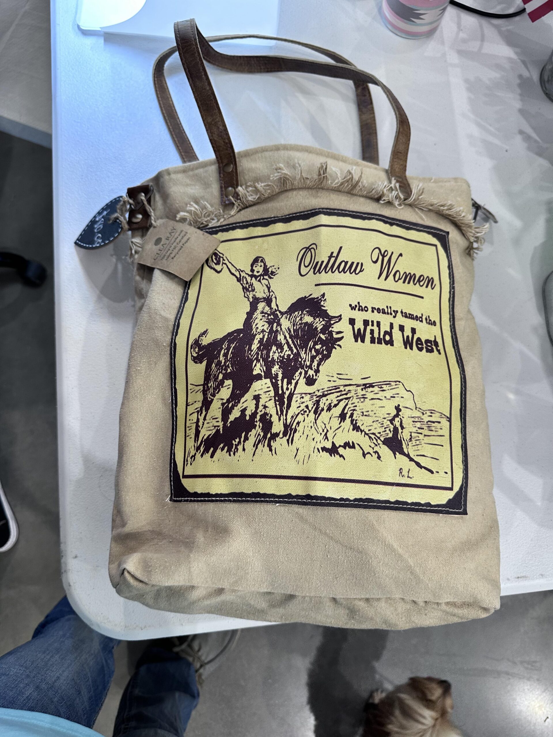 outlaw women overnight bag X